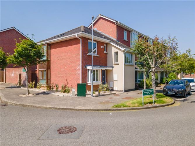 Photo 15 of 16 — 74 Fernleigh Drive, Castleknock, Dublin 15