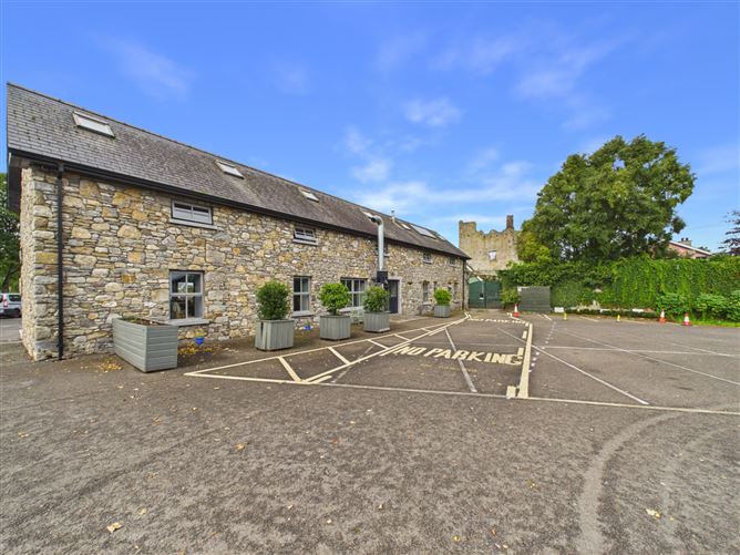 Lough Derg House, Dromineer, Nenagh, Co. Tipperary
