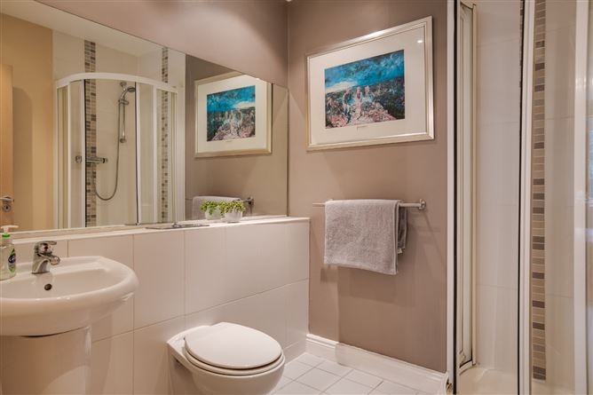 12 Ros Mor View, Scholarstown Road, Dublin 16