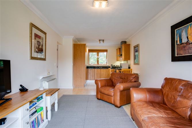 12 Ros Mor View, Scholarstown Road, Dublin 16