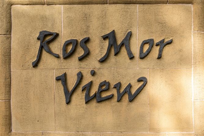 12 Ros Mor View, Scholarstown Road, Dublin 16