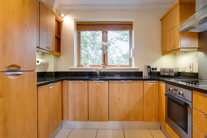 12 Ros Mor View, Scholarstown Road, Dublin 16