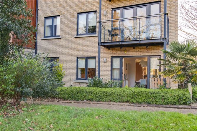 12 Ros Mor View, Scholarstown Road, Dublin 16