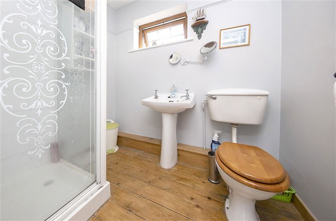 56 Parks Road, Lismore, Co. Waterford