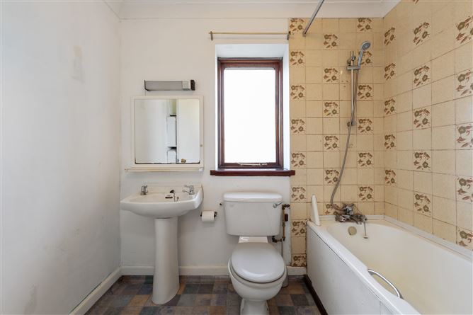76 Cherbury Court, Booterstown Avenue, Booterstown, County Dublin