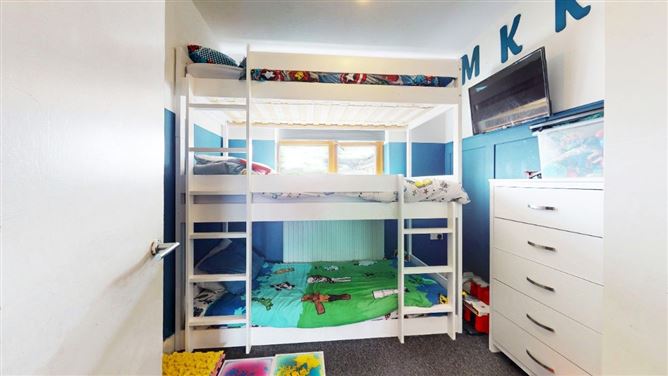 16 Deerpark Square, Kiltipper, Dublin 24