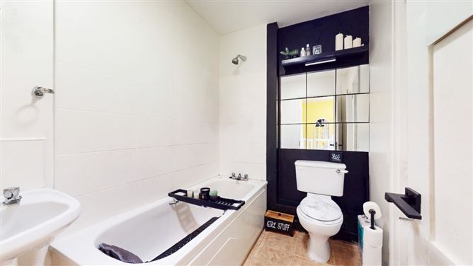 16 Deerpark Square, Kiltipper, Dublin 24