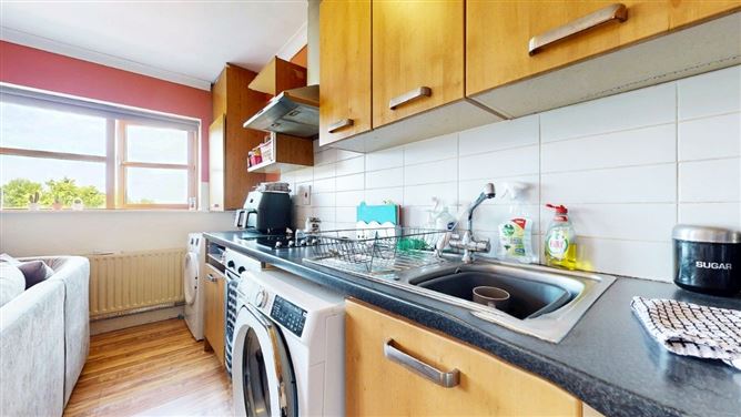 16 Deerpark Square, Kiltipper, Dublin 24