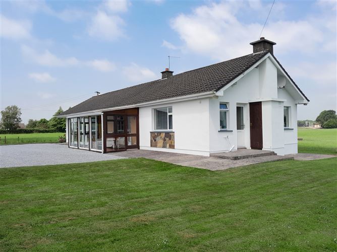 Photo 19 of 21 — Ballydague, Ballyhooly, Co. Cork.