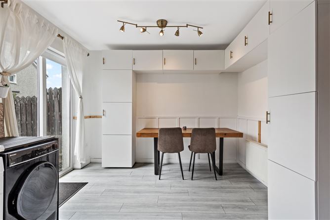 Photo 11 of 24 — 6 Fairfields Close, Adamstown, Co. Wexford