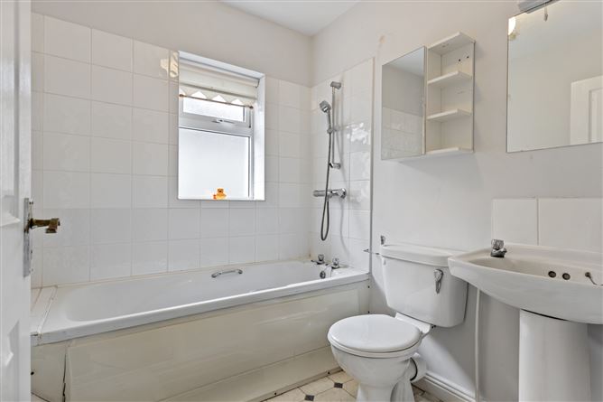Photo 19 of 24 — 6 Fairfields Close, Adamstown, Co. Wexford