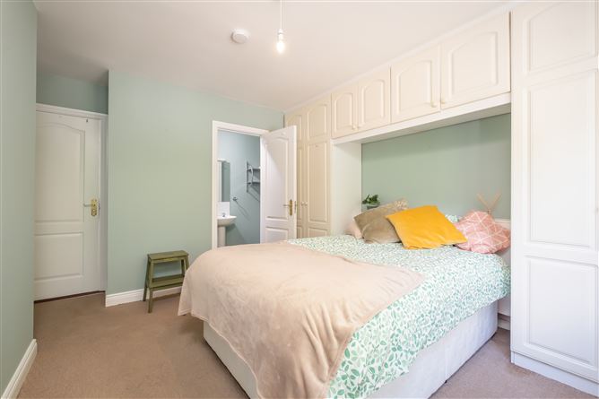 4 Silver Pines, Stillorgan, Dublin