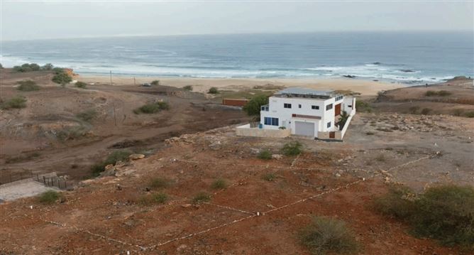 Private, Ponta Preta