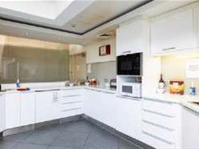 Plantation House, 29 Herbert St, Dublin 2, Dublin, D02 NH02