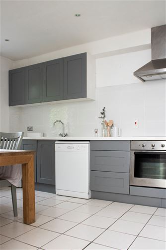 https://photos-a.propertyimages.ie/media/3/6/2/4940263/c4d21ea2-4207-4a3b-a718-a1ba6d0a1899_l.jpg