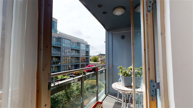 The William Bligh, The Gasworks, Grand Canal Dk, Dublin 4