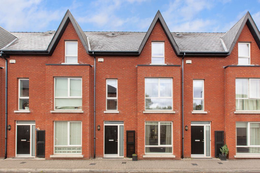 4 Churchfield, Clontarf,   Dublin 3
