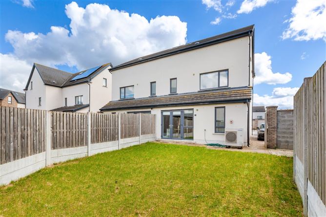 21 The Crescent, Bellingsmore, Hollystown, Dublin 15