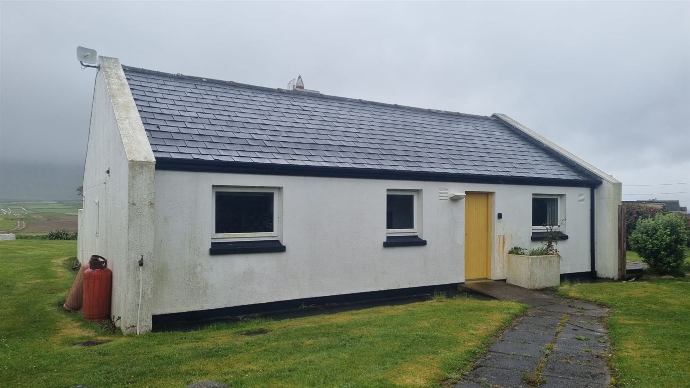 No. 20 Dún An Óir, Ballyferriter, Dingle, Kerry