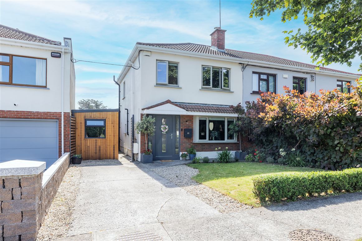 81 Mount Eagle Drive, Leopardstown, Dublin 18