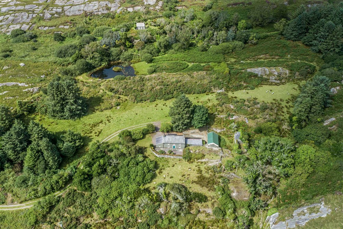 Lucy's Farmhouse, Glaun, Dunmanus, Schull, West Cork
