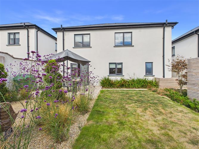 Photo 36 of 38 — 25 Ard na hAbhann, Newtown Road, Wexford Town, Wexford