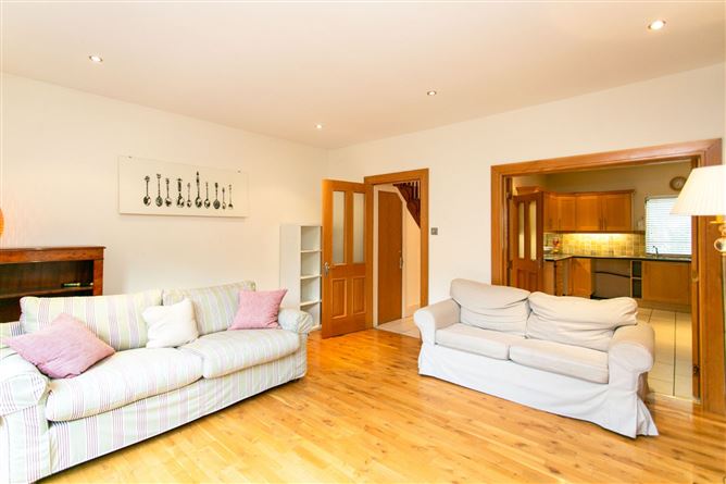 4 Fairways Park, Foxrock, Dublin 18