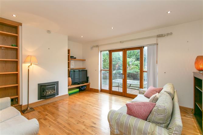 4 Fairways Park, Foxrock, Dublin 18