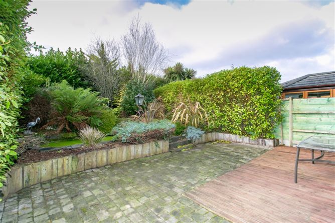 4 Fairways Park, Foxrock, Dublin 18