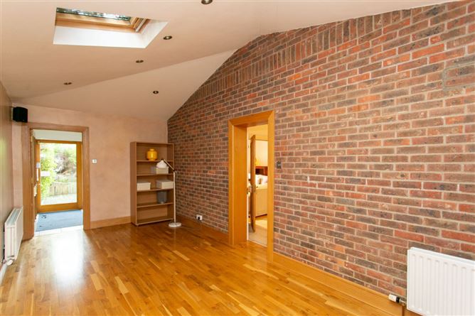 4 Fairways Park, Foxrock, Dublin 18