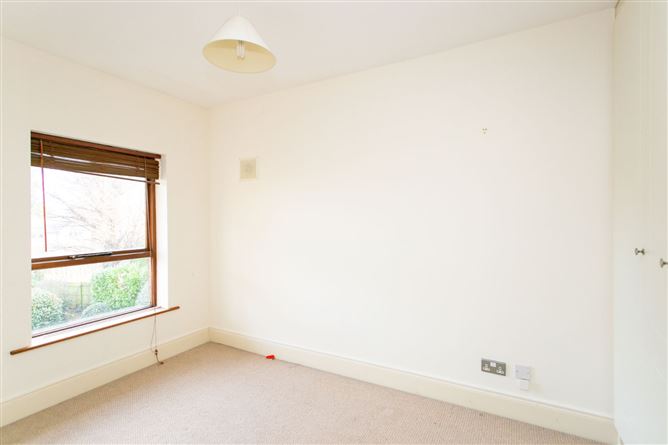 4 Fairways Park, Foxrock, Dublin 18