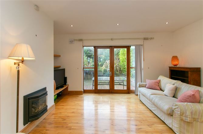 4 Fairways Park, Foxrock, Dublin 18