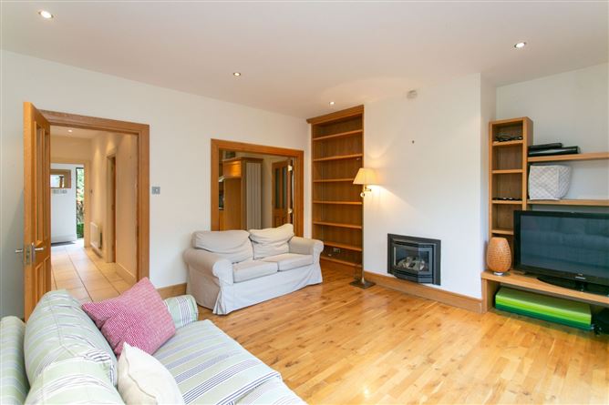 4 Fairways Park, Foxrock, Dublin 18