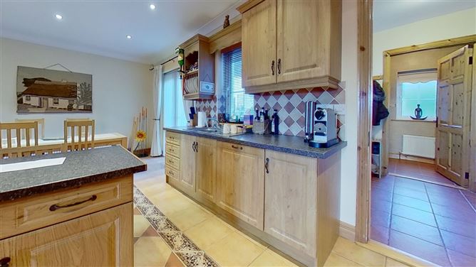 32 The Hawthorns, Killala Rd, Ballina, Co. Mayo