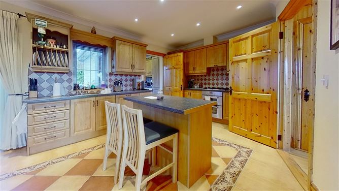 32 The Hawthorns, Killala Rd, Ballina, Co. Mayo