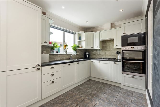 2 Whitechurch View, Rathfarnham, Dublin 16