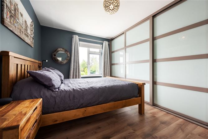 2 Whitechurch View, Rathfarnham, Dublin 16