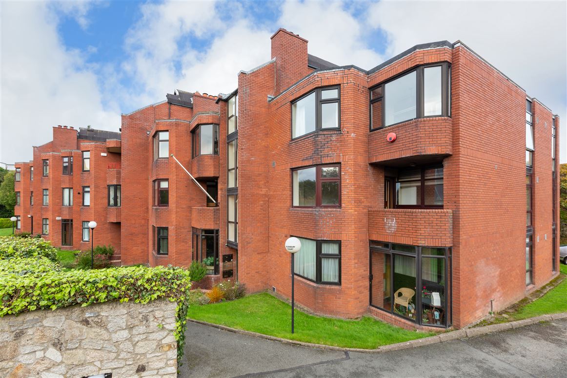 Photo 1 of 10 — 10 Ailesbury Court, Donnybrook, Dublin 4