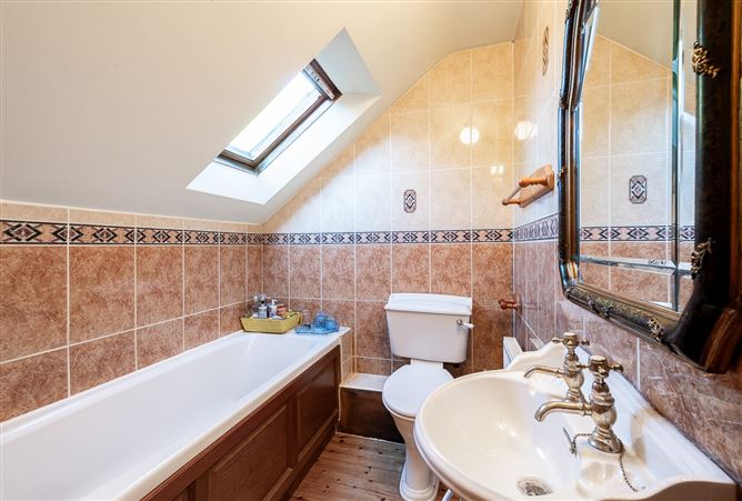 Cois Mara Bothar, Cappanacush East, Greenane, Kenmare, Co. Kerry