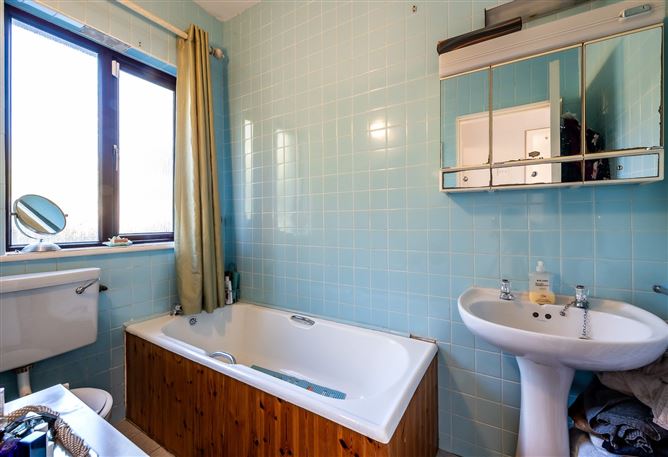 Cois Mara Bothar, Cappanacush East, Greenane, Kenmare, Co. Kerry