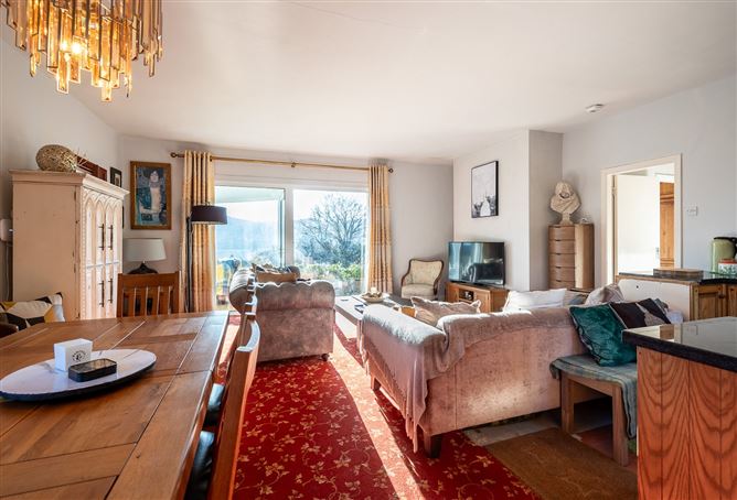 Cois Mara Bothar, Cappanacush East, Greenane, Kenmare, Co. Kerry