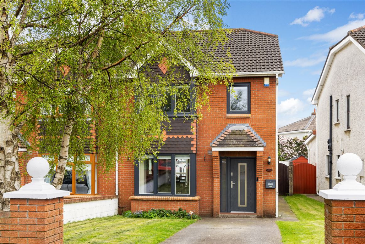35 Glencairn Drive, The Gallops, Leopardstown, Dublin 18