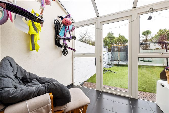 35 Glencairn Drive, The Gallops, Leopardstown, Dublin 18