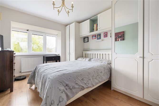 35 Glencairn Drive, The Gallops, Leopardstown, Dublin 18