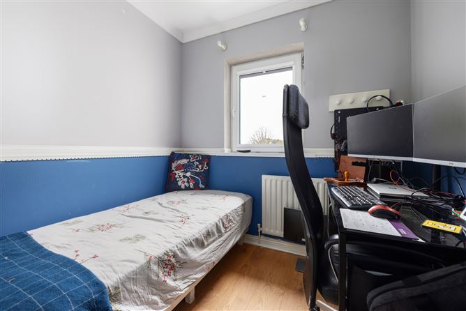 35 Glencairn Drive, The Gallops, Leopardstown, Dublin 18