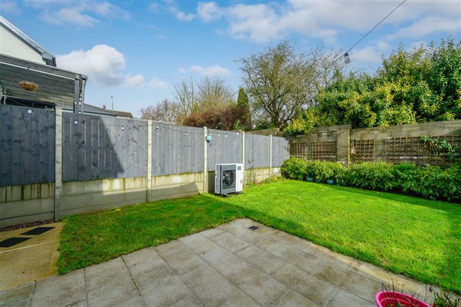 https://photos-a.propertyimages.ie/media/3/6/3/4982363/38057b11-093e-41a3-a2c8-600c3dc06fbf_l.jpg