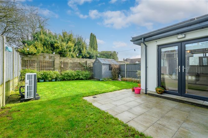 https://photos-a.propertyimages.ie/media/3/6/3/4982363/38057b11-093e-41a3-a2c8-600c3dc06fbf_l.jpg