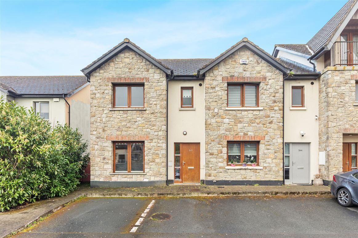 245 Roseberry Hill, Newbridge, Kildare