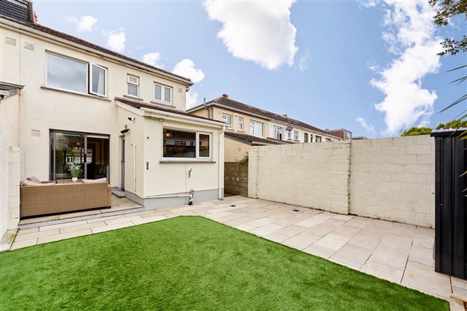 Photo 16 of 20 — 24 Ashington Close, Navan Road, Dublin 7
