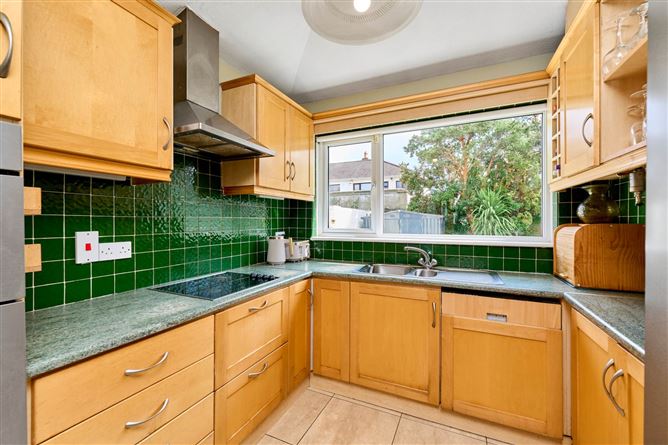 Photo 7 of 20 — 24 Ashington Close, Navan Road, Dublin 7